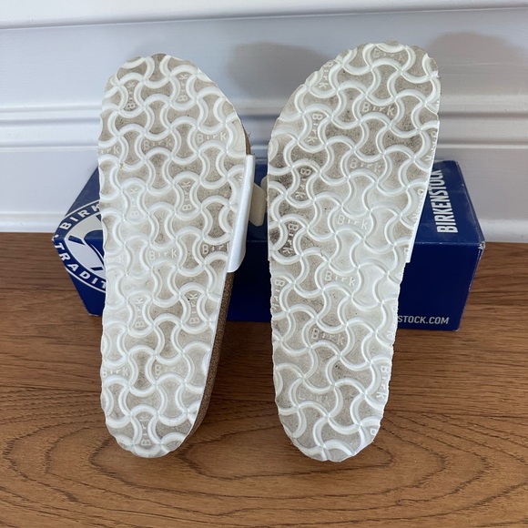 EUC Birkenstock Madrid in White - Picture 5 of 5